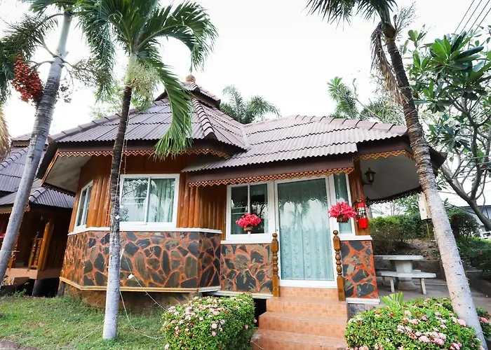 Where You Can Escape Fast Paced Life! Guest house Ratchaburi